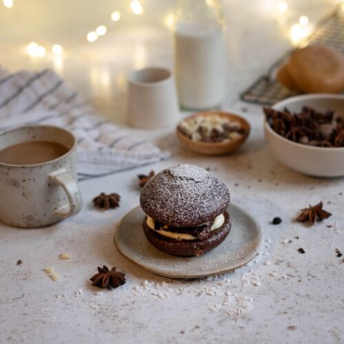 Chocolate Brownie Whoopie Pie is a cake that makes a delicious alternative to cupcakes, muffins, donuts and brownies